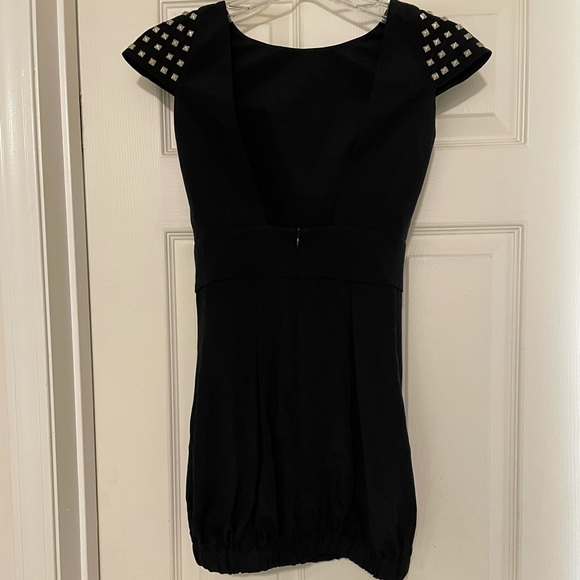 Naven 💯% silk party dress with studded shoulders - Picture 9 of 15